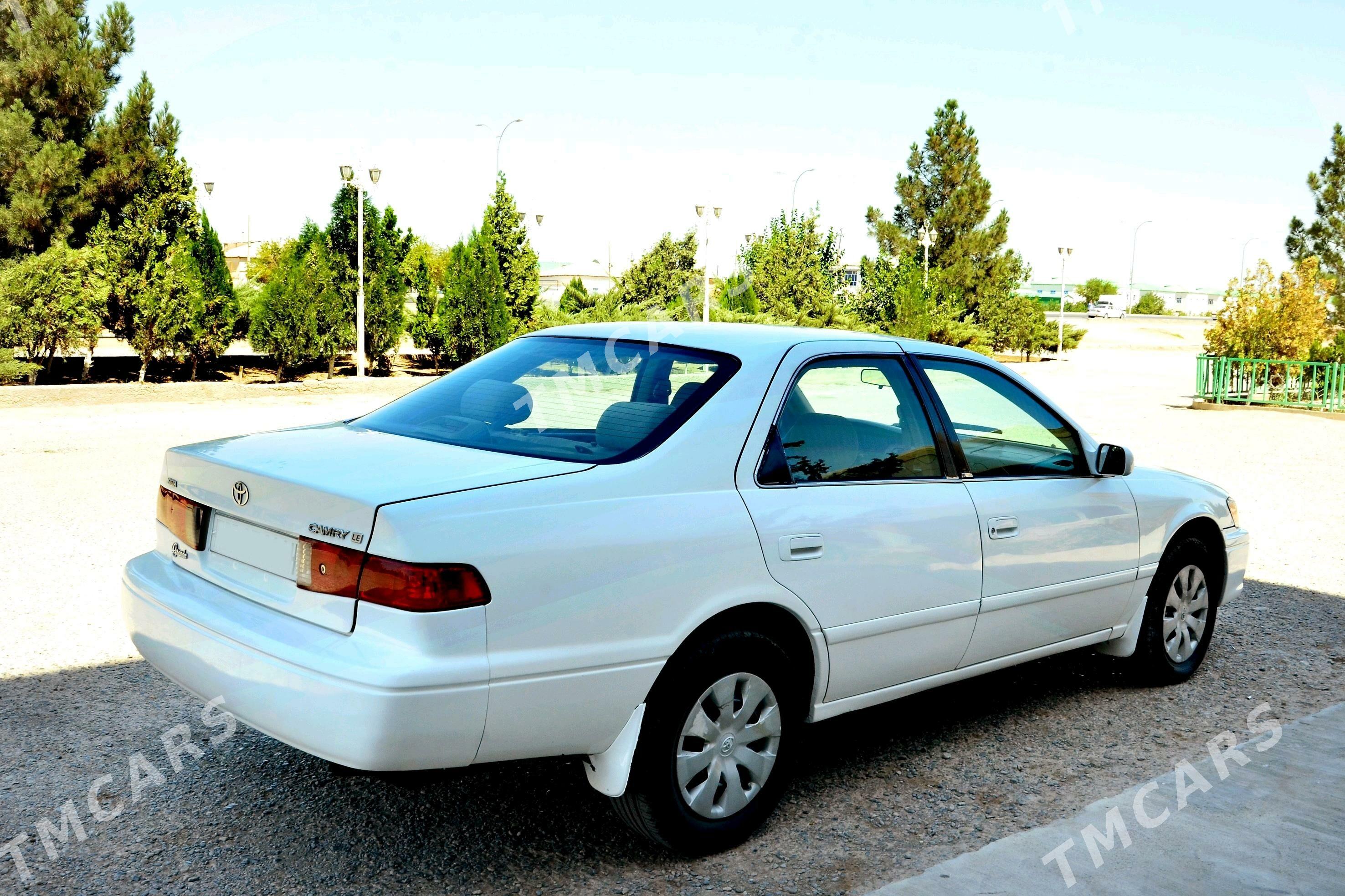 Toyota Camry 2001 - 120 000 TMT - Теджен - img 4