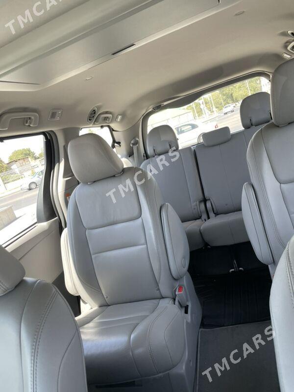 Toyota Sienna 2019 - 480 000 TMT - Aşgabat - img 3