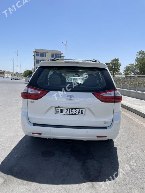 Toyota Sienna 2019 - 480 000 TMT - Aşgabat - img 6