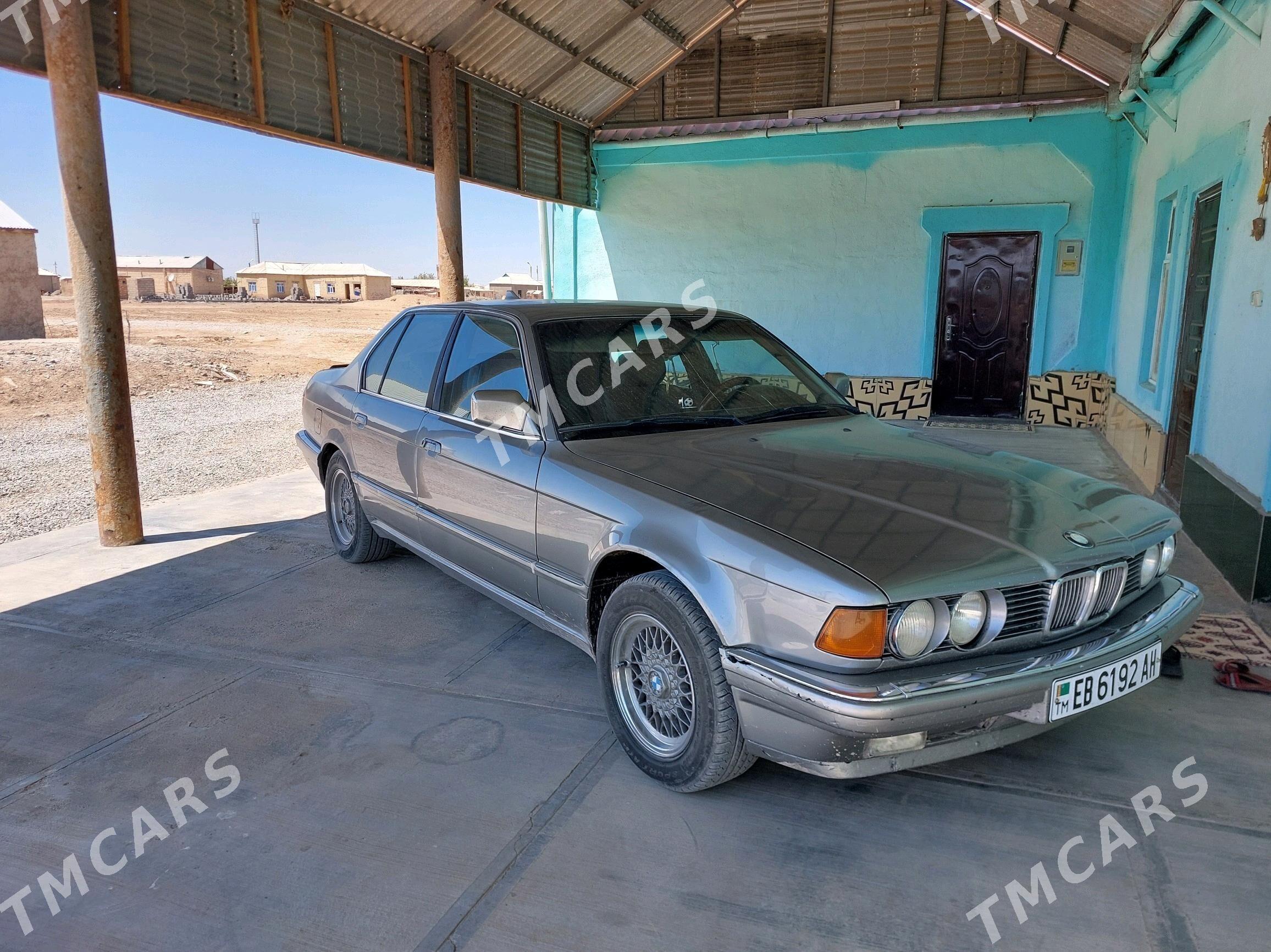 BMW 7 Series 1989 - 60 000 TMT - Теджен - img 5