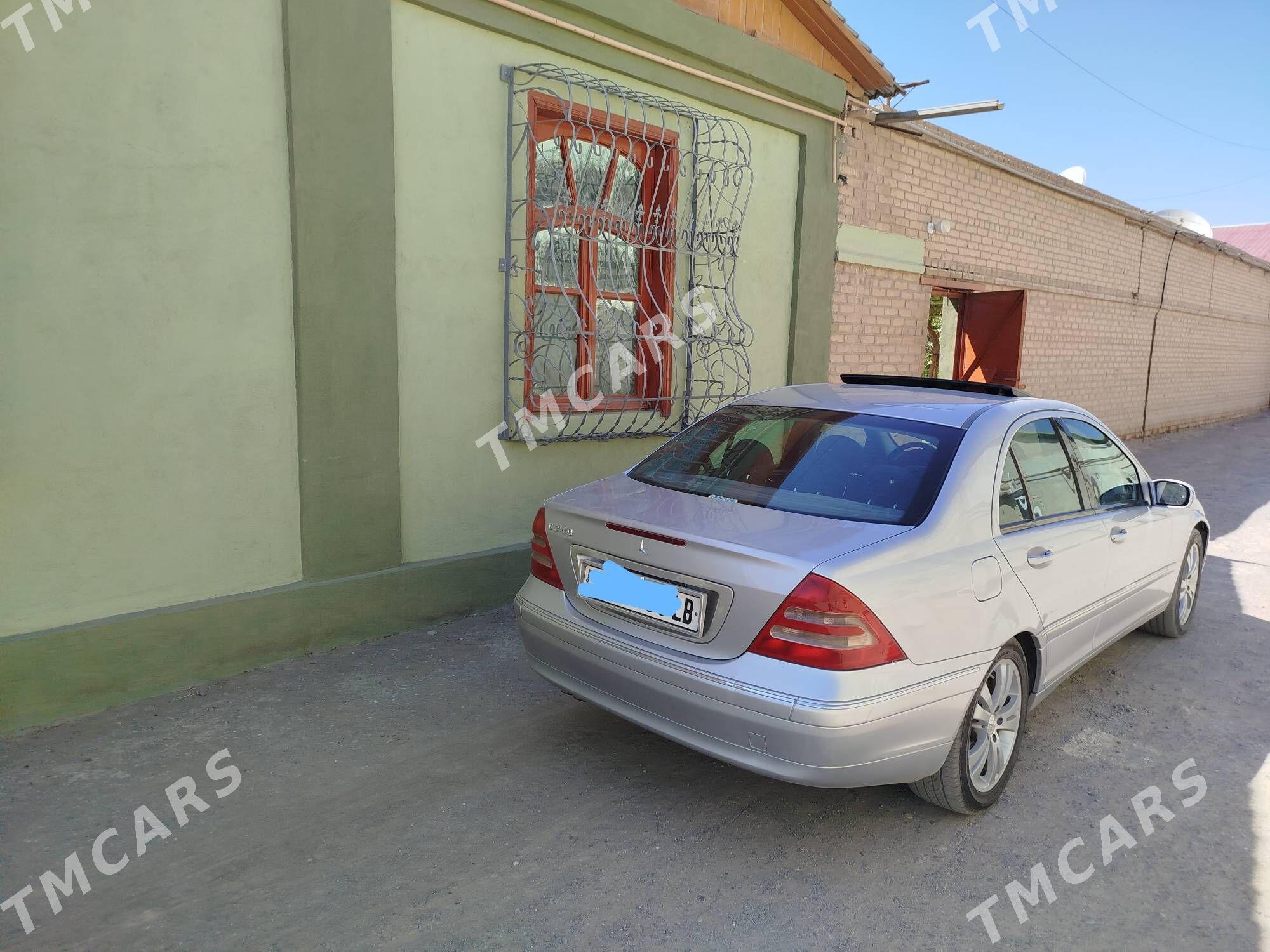 Mercedes-Benz C-Class 2000 - 75 000 TMT - Türkmenabat - img 2