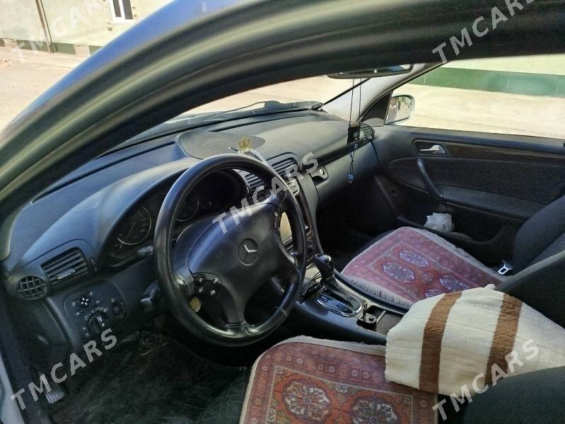 Mercedes-Benz C-Class 2000 - 75 000 TMT - Türkmenabat - img 3