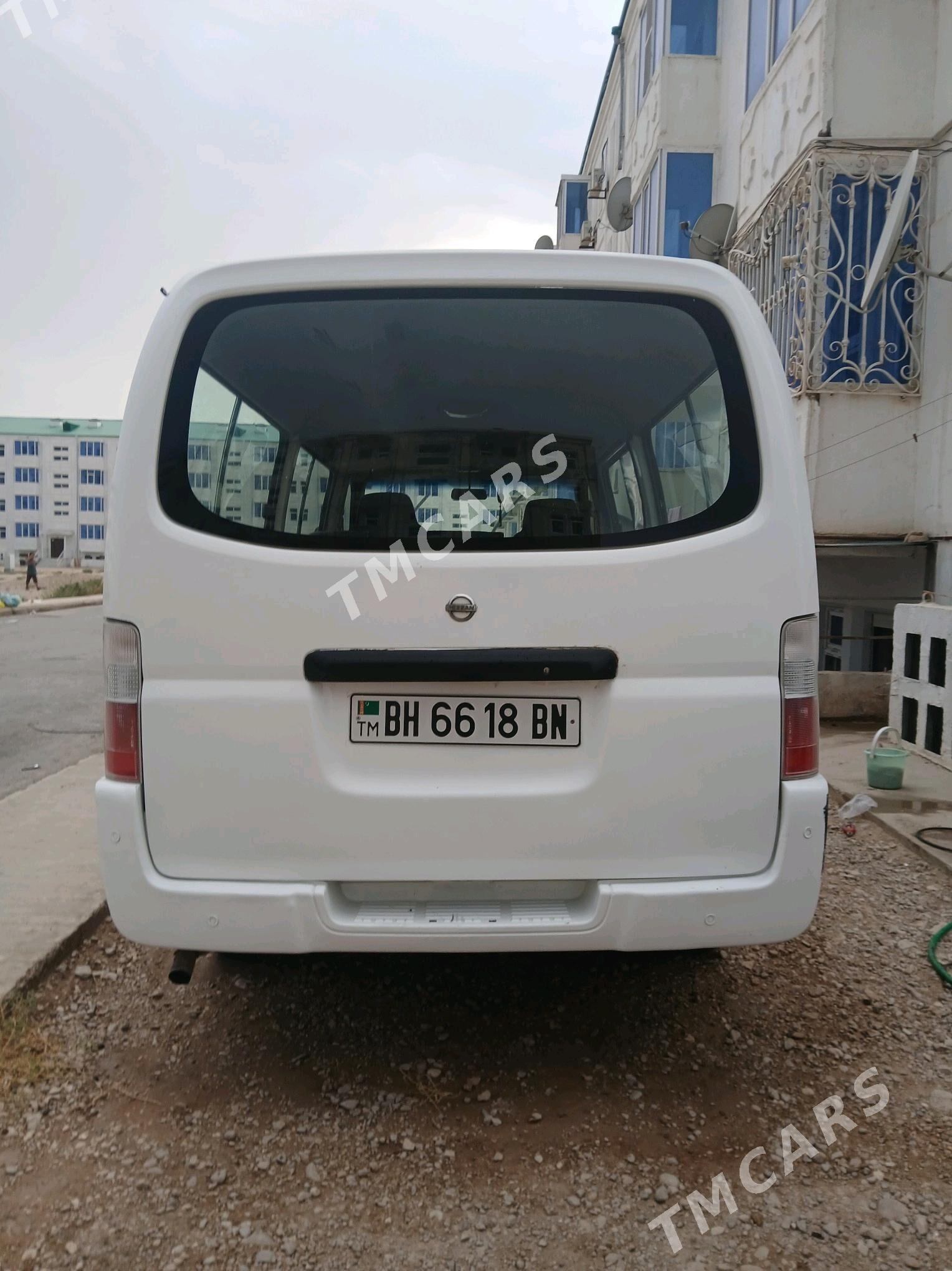 Nissan Urvan 2008 - 162 000 TMT - Джебел - img 4