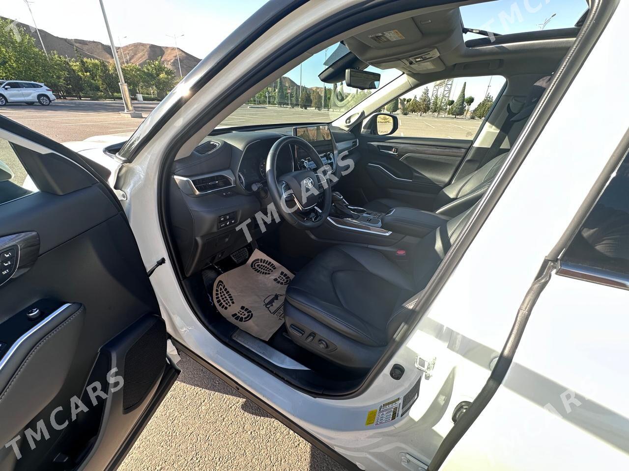 Toyota Highlander 2020 - 650 000 TMT - Aşgabat - img 4