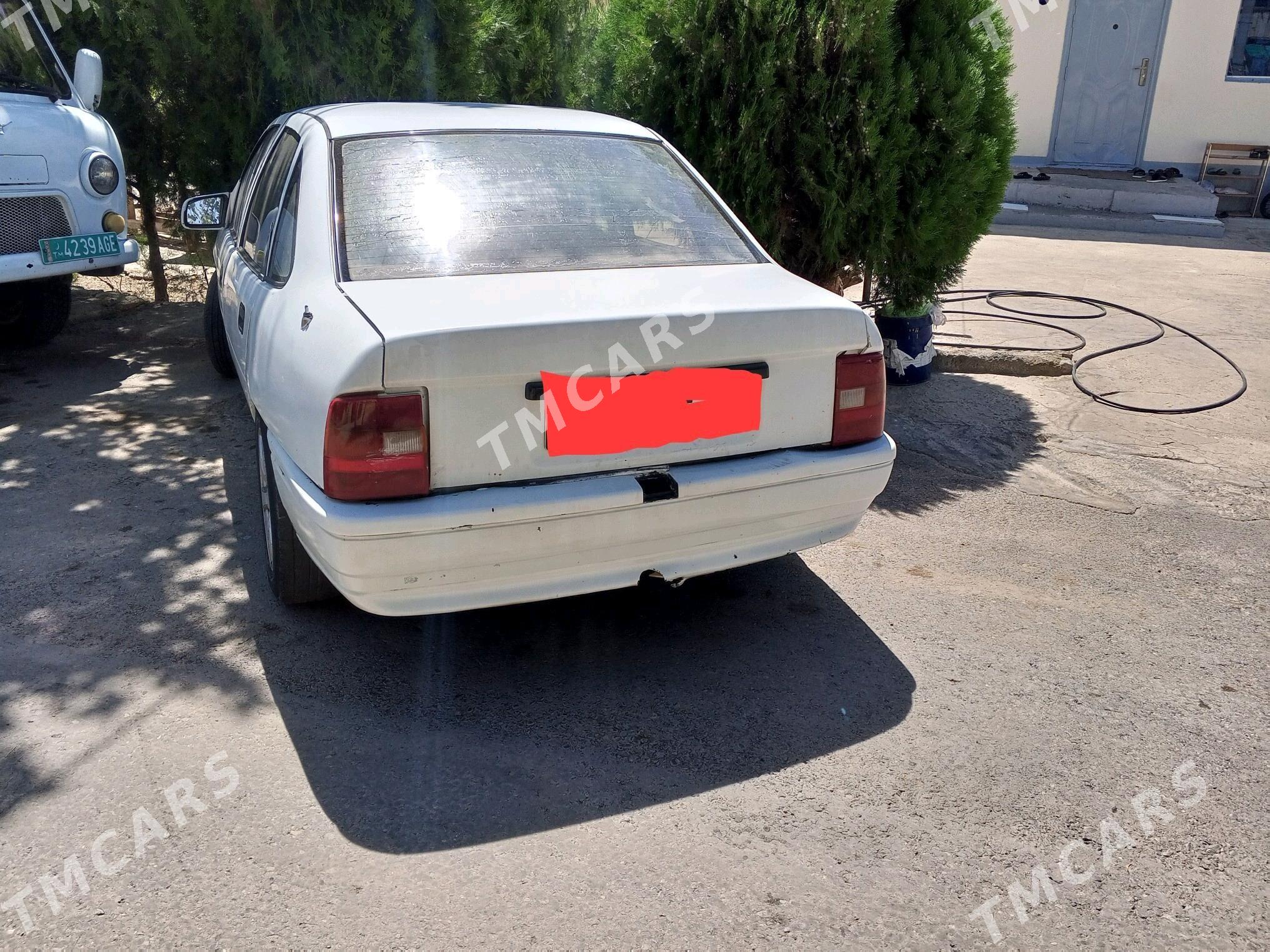 Opel Vectra 1991 - 30 000 TMT - Büzmeýin - img 6