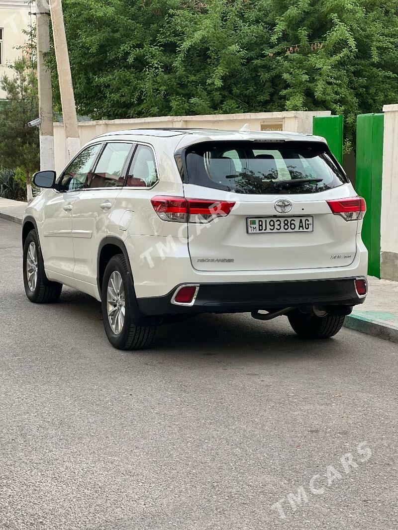 Toyota Highlander 2018 - 498 000 TMT - Ашхабад - img 2