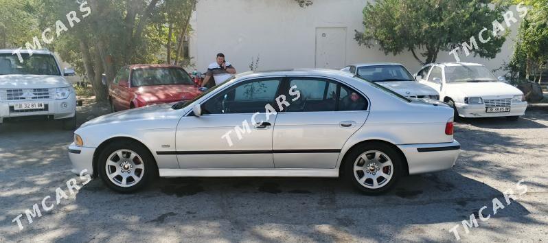 BMW E39 2000 - 130 000 TMT - Туркменбаши - img 8