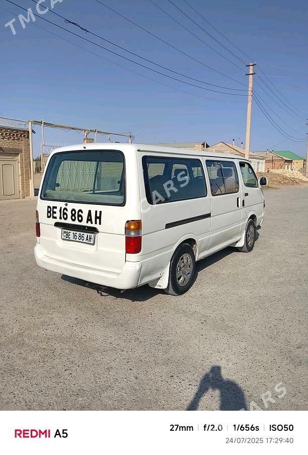 Toyota Hiace 1999 - 100 000 TMT - Bäherden - img 5