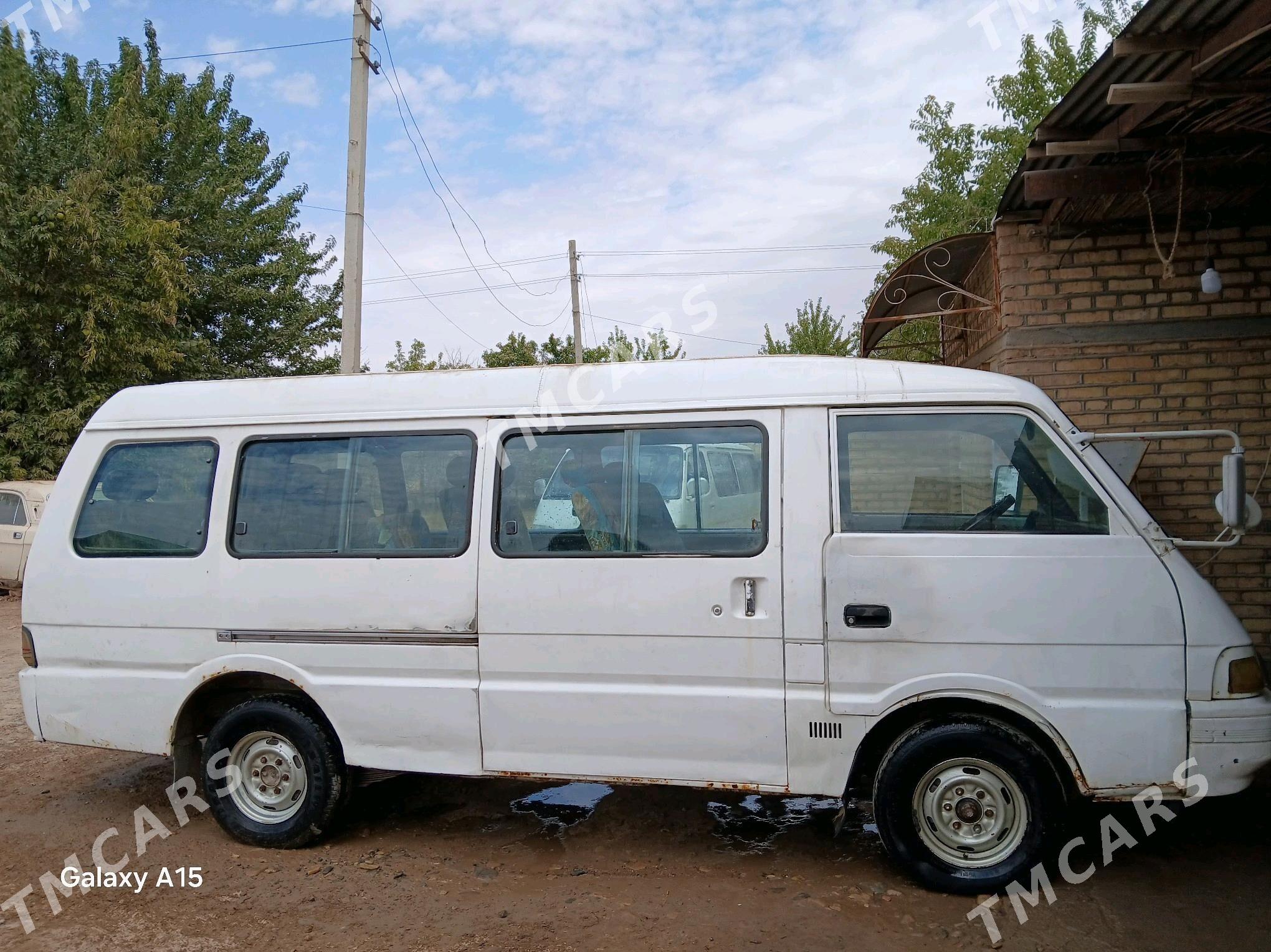 Toyota Hiace 1997 - 32 000 TMT - Babadaýhan - img 2