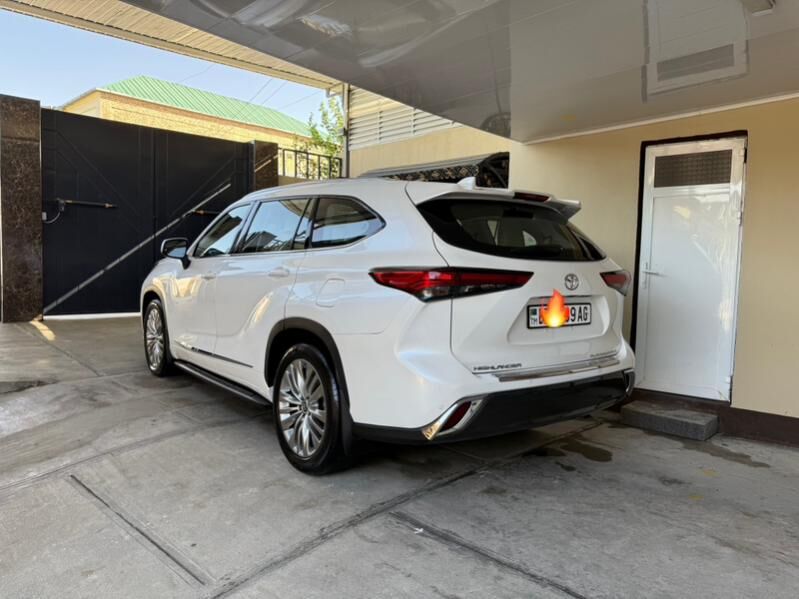 Toyota Highlander 2021 - 650 000 TMT - Aşgabat - img 2