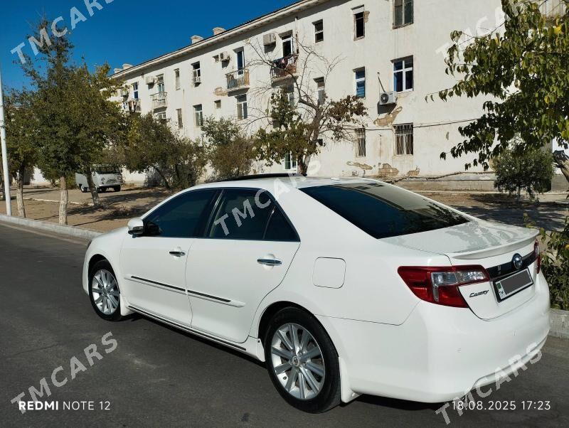 Toyota Camry 2012 - 300 000 TMT - Балканабат - img 4