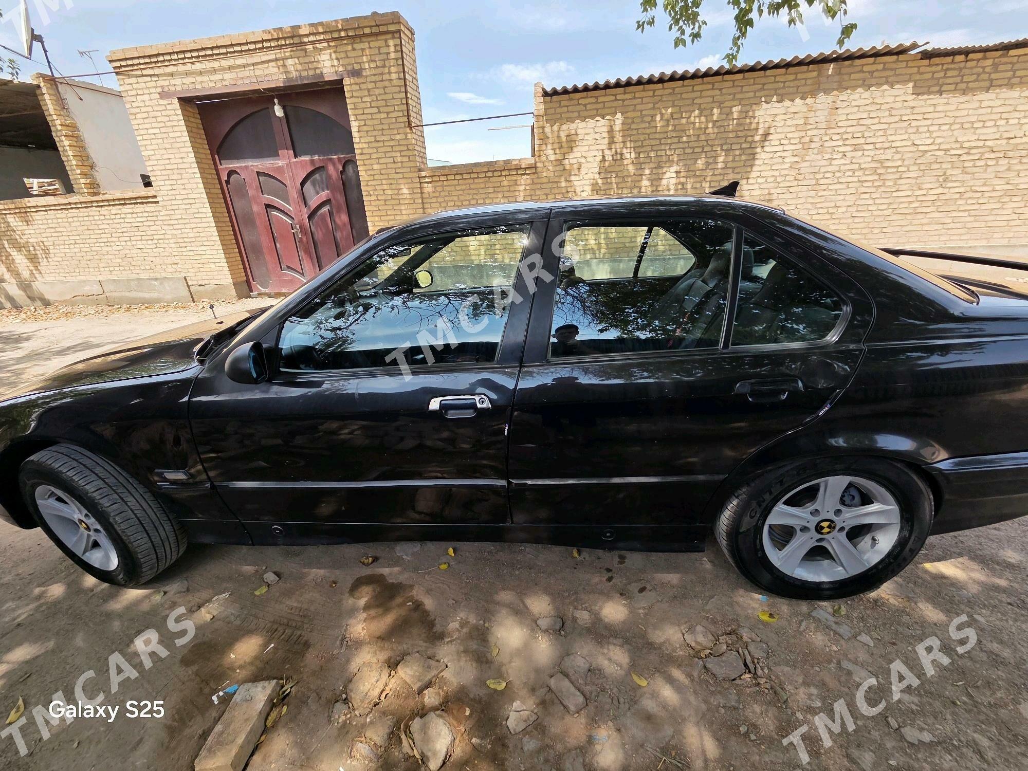 BMW 3 Series 1992 - 40 000 TMT - Dänew - img 2