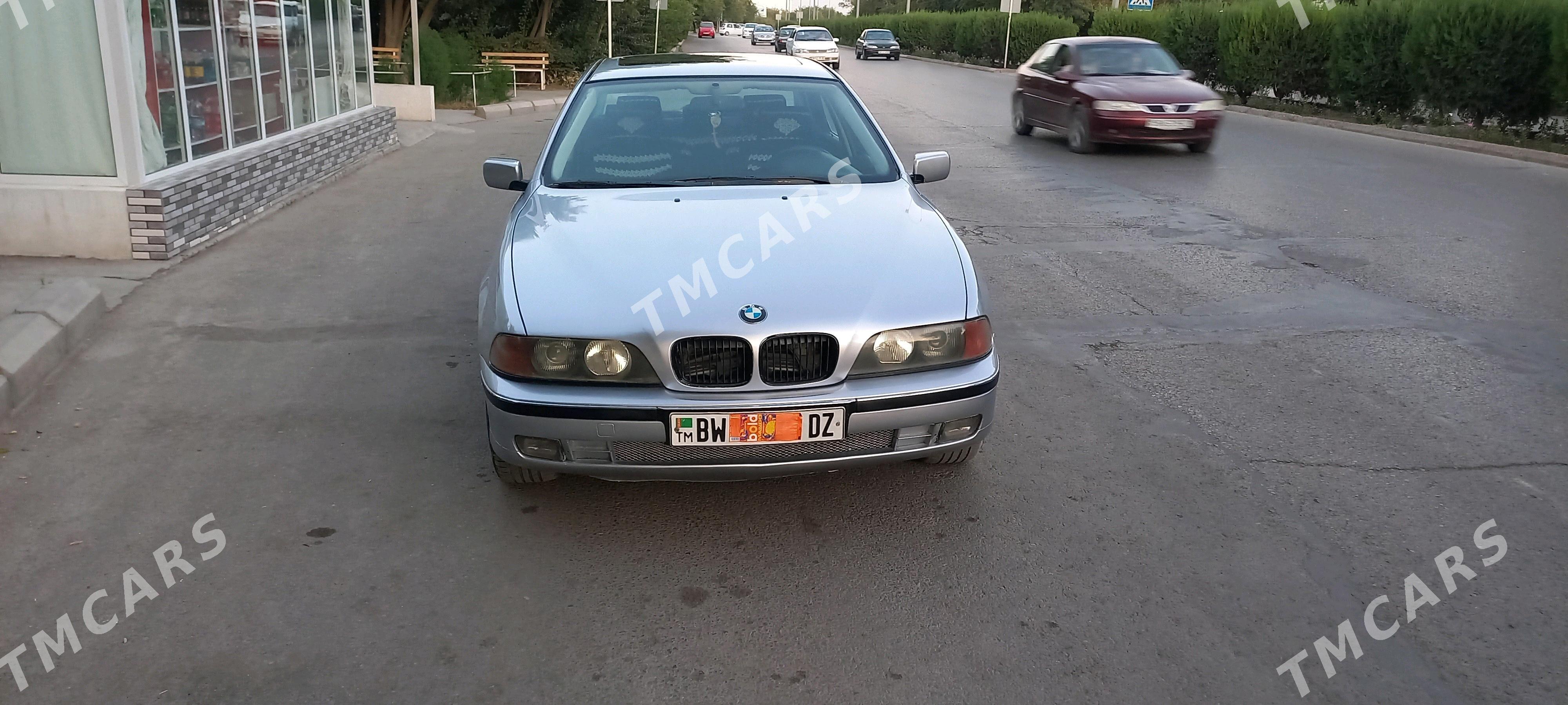 BMW 520 1998 - 90 000 TMT - Дашогуз - img 4