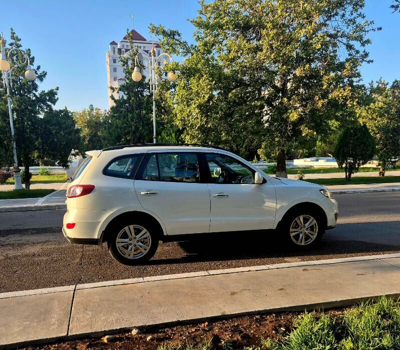 Hyundai Santa Fe 2011 - 230 000 TMT - Ашхабад - img 2