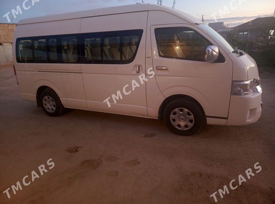 Toyota Hiace 2009 - 380 000 TMT - Balkanabat - img 2