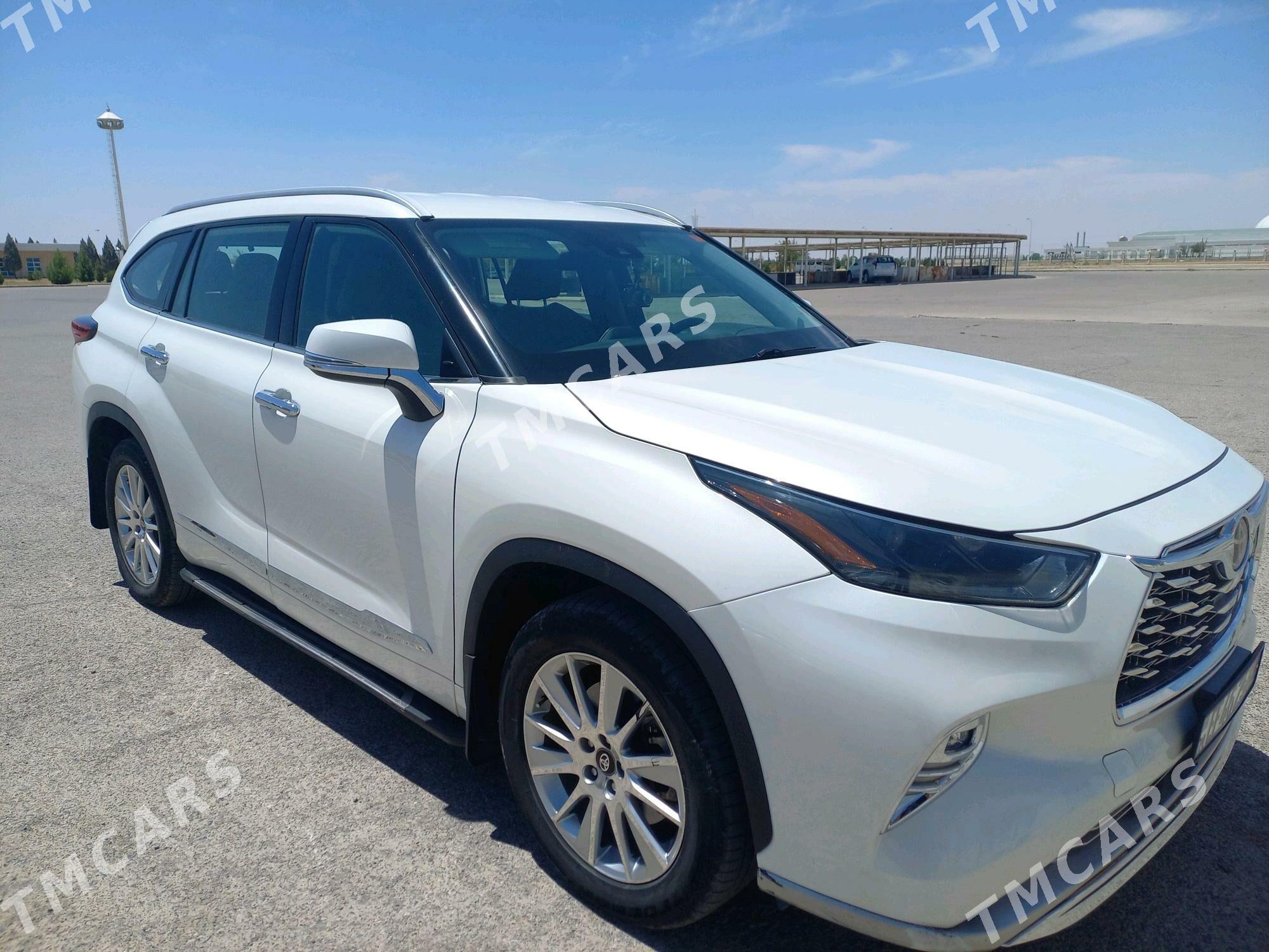 Toyota Highlander 2021 - 480 000 TMT - Мары - img 3