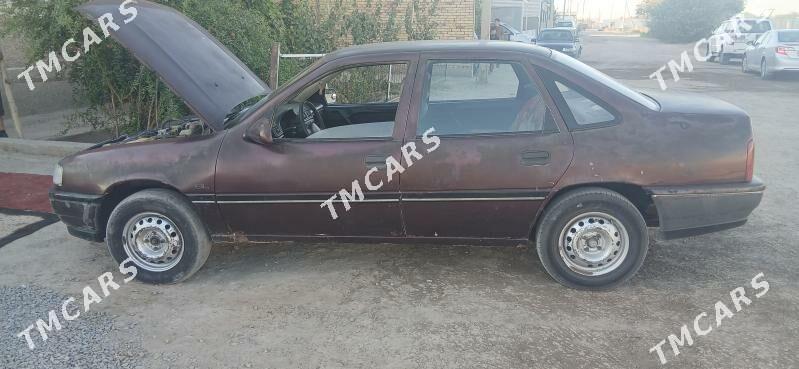 Opel Vectra 1991 - 20 000 TMT - Гурбансолтан Едже - img 3