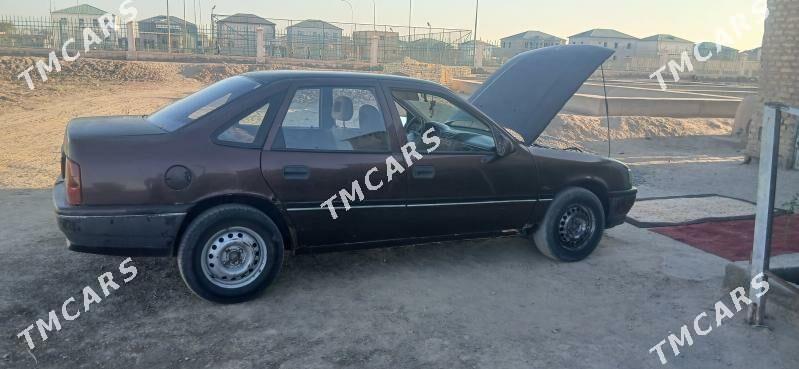 Opel Vectra 1991 - 20 000 TMT - Гурбансолтан Едже - img 4
