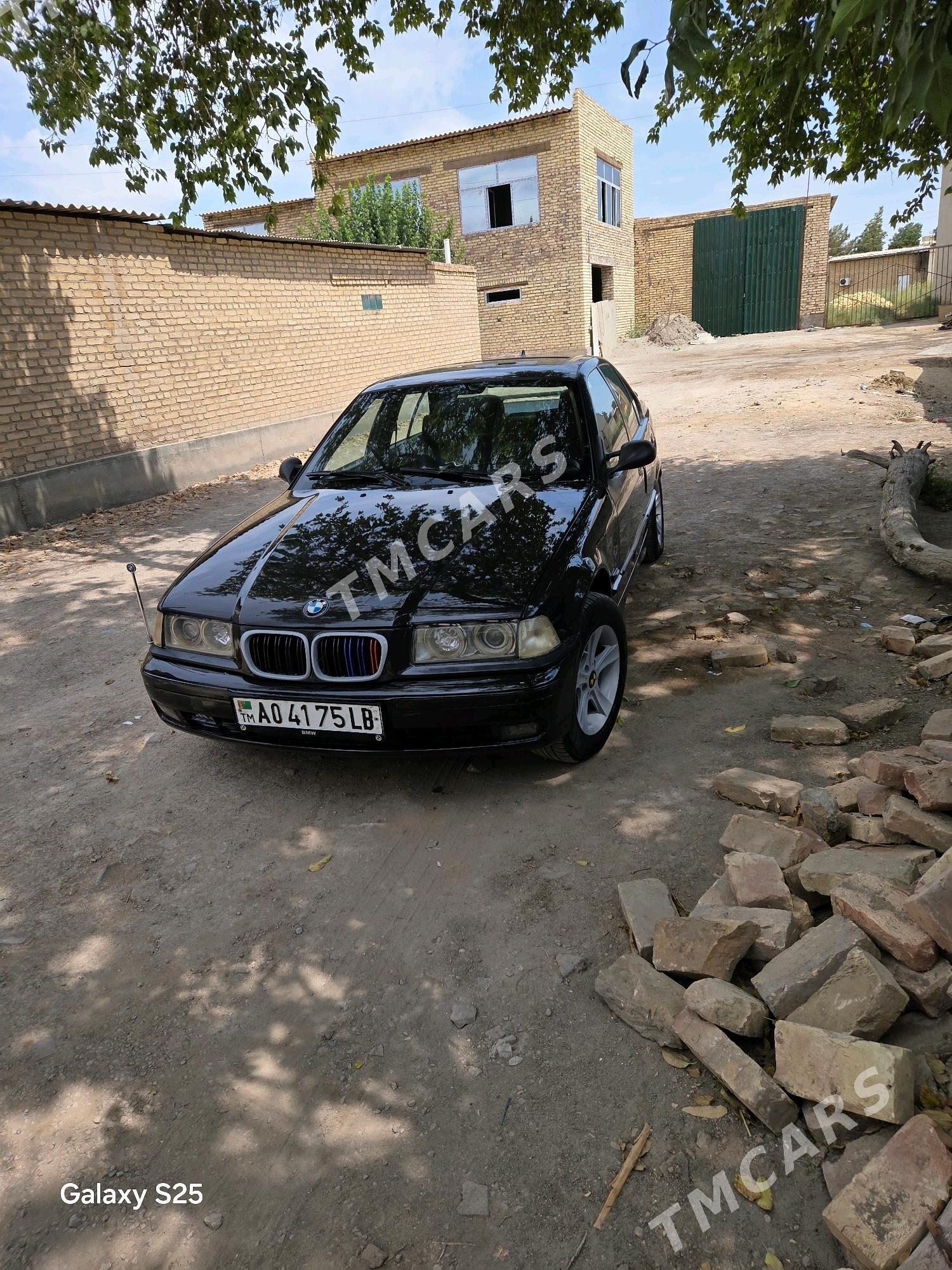 BMW 3 Series 1992 - 40 000 TMT - Dänew - img 6