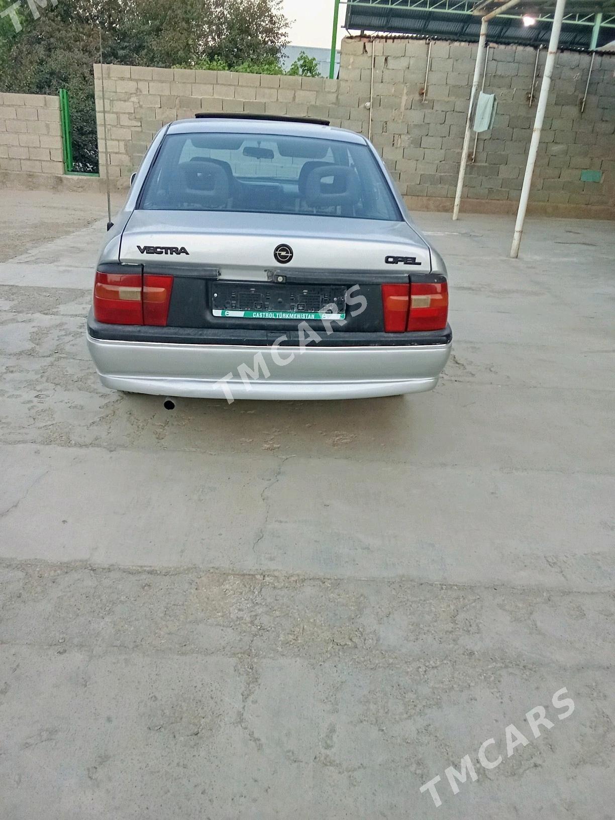 Opel Vectra 1994 - 30 000 TMT - Бахарден - img 4
