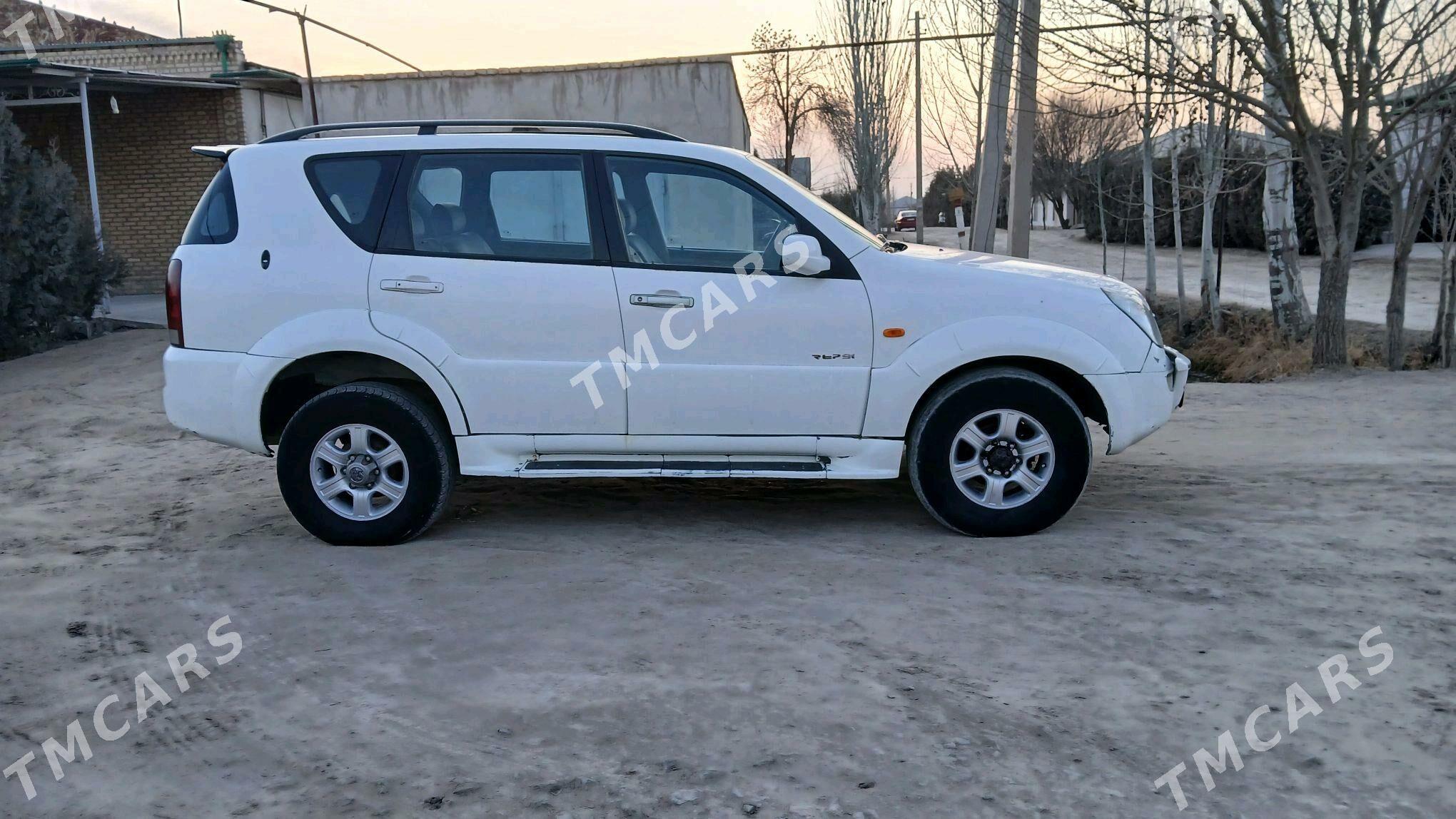 SsangYong Rexton W 2002 - 45 000 TMT - Шабатский этрап - img 3