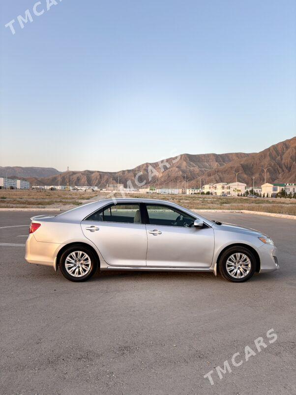 Toyota Camry 2013 - 200 000 TMT - Balkanabat - img 4