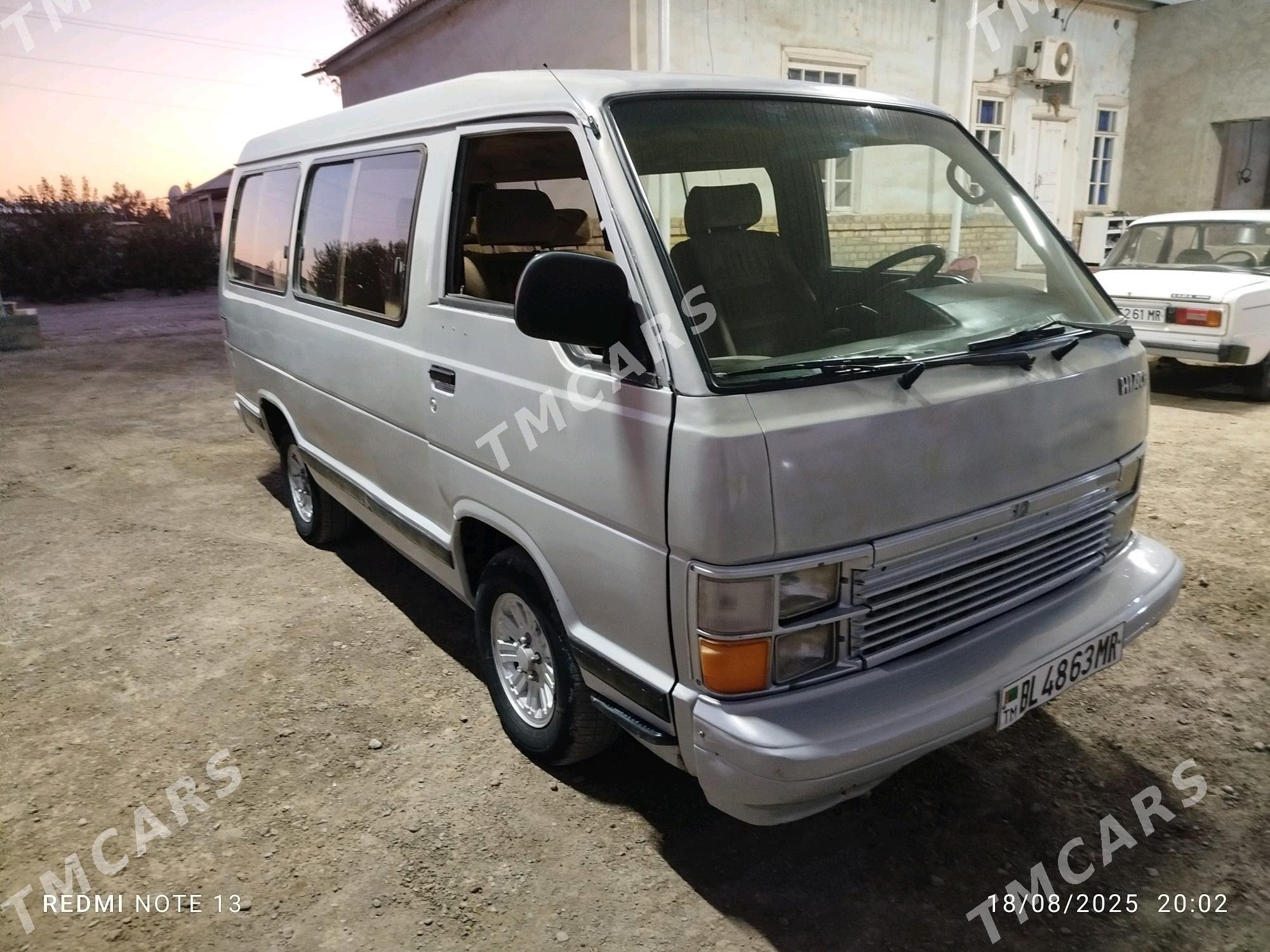 Toyota Hiace 1987 - 40 000 TMT - Murgap - img 3
