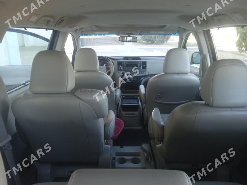 Toyota Sienna 2010 - 290 000 TMT - Mary - img 3