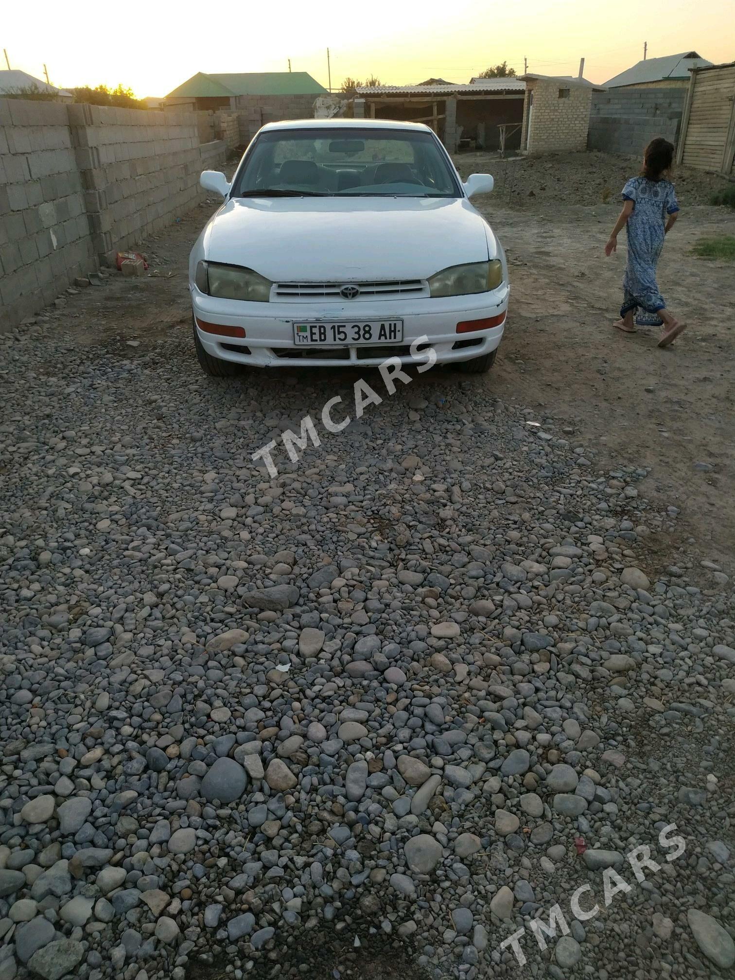 Toyota Camry 1993 - 68 000 TMT - Ак-Бугдайский этрап - img 8