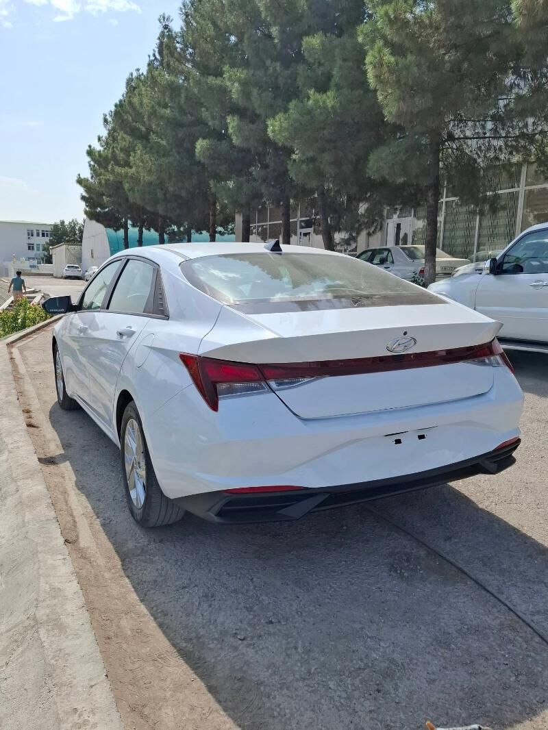 Hyundai Elantra 2022 - 243 700 TMT - 11 mkr - img 3