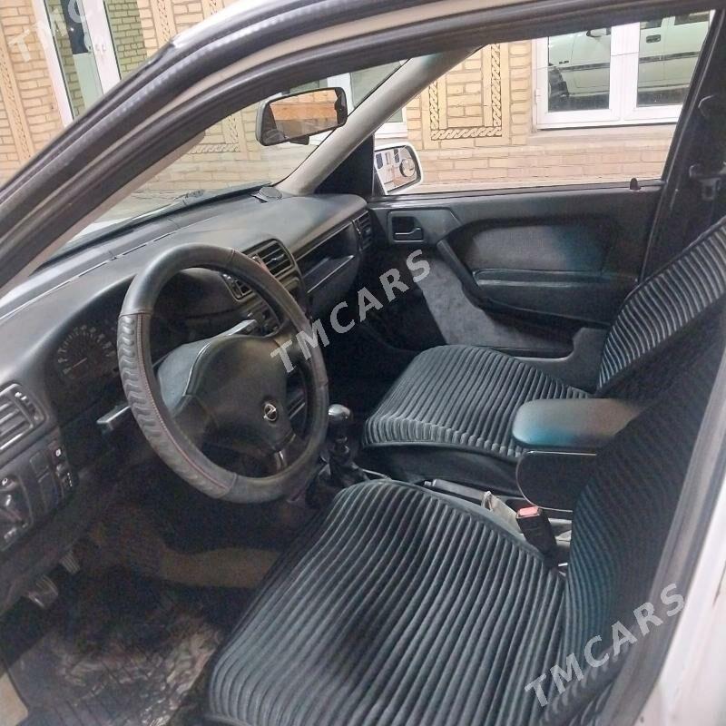 Opel Vectra 1992 - 52 000 TMT - Dänew - img 9
