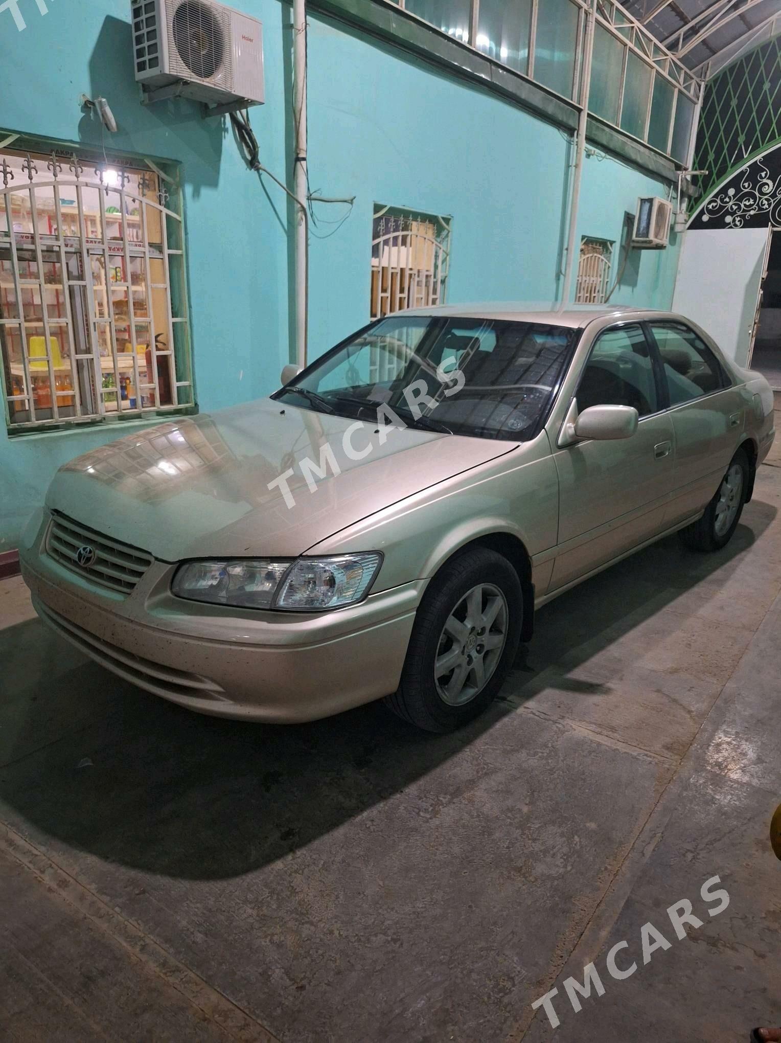 Toyota Camry 2000 - 154 000 TMT - Bäherden - img 9