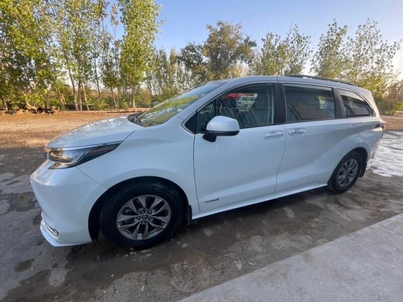 Toyota Sienna 2022 - 450 000 TMT - Туркменабат - img 5