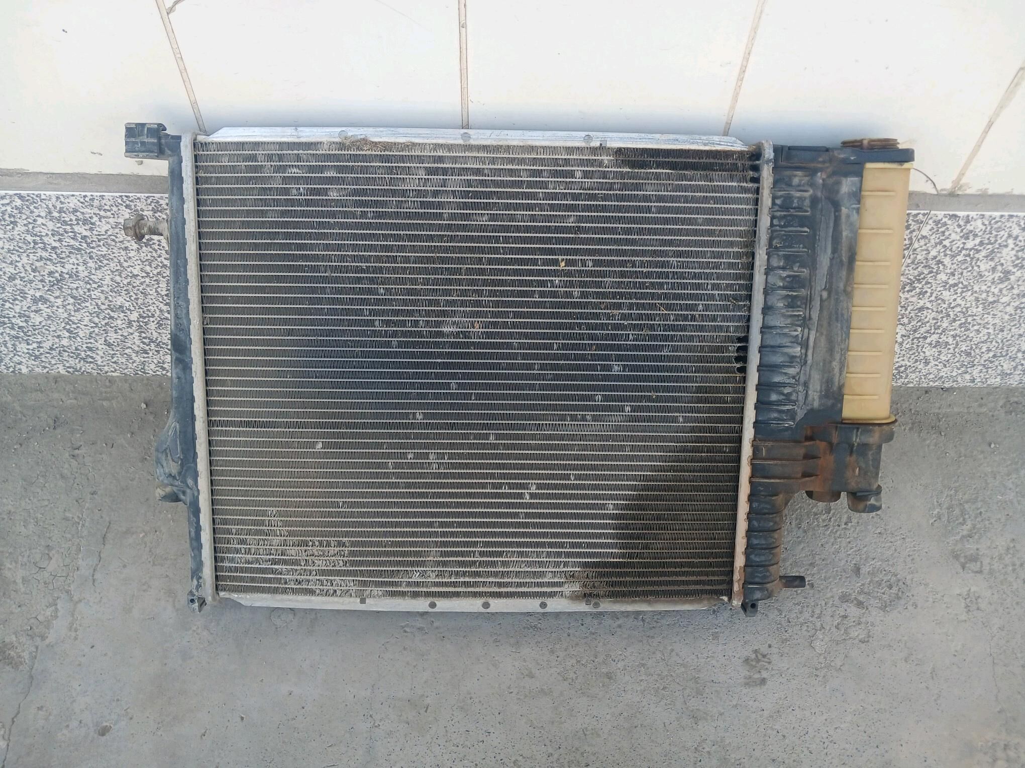 radiator BMW 525 300 TMT - Сакар - img 2