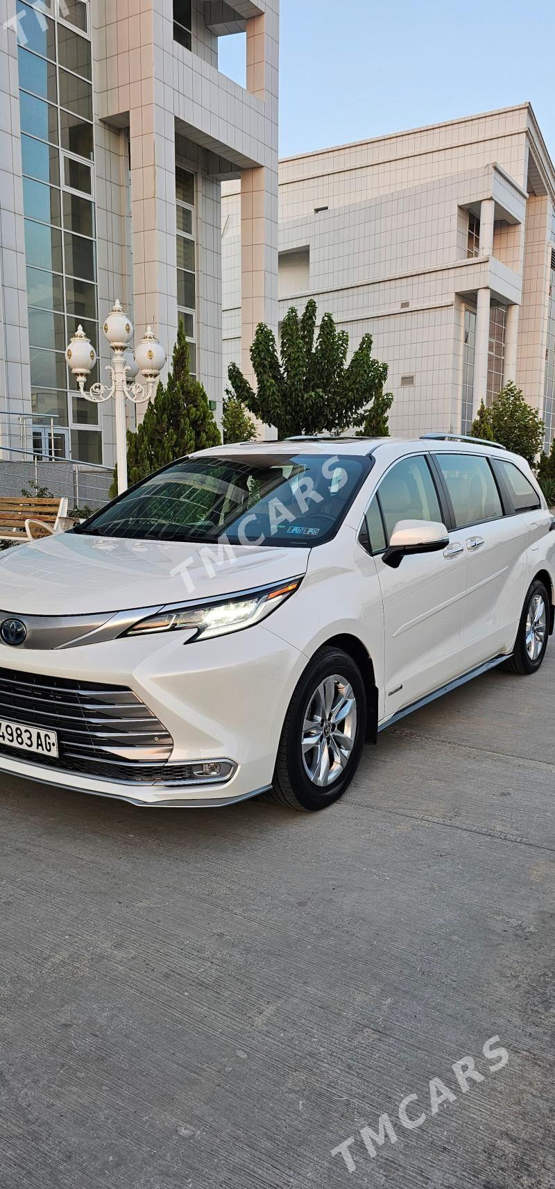 Toyota Sienna 2021 - 680 000 TMT - Ашхабад - img 3