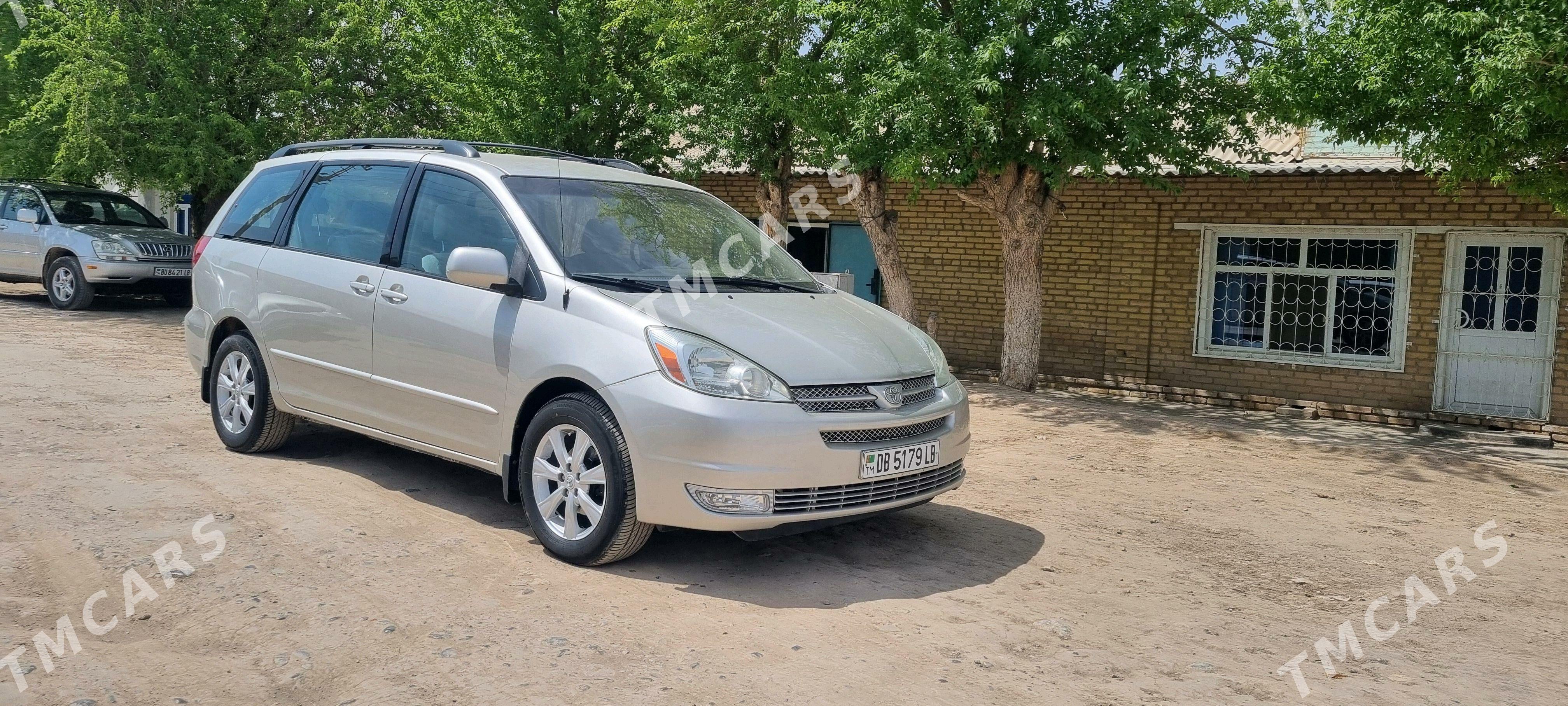 Toyota Sienna 2005 - 235 000 TMT - Kerki - img 2