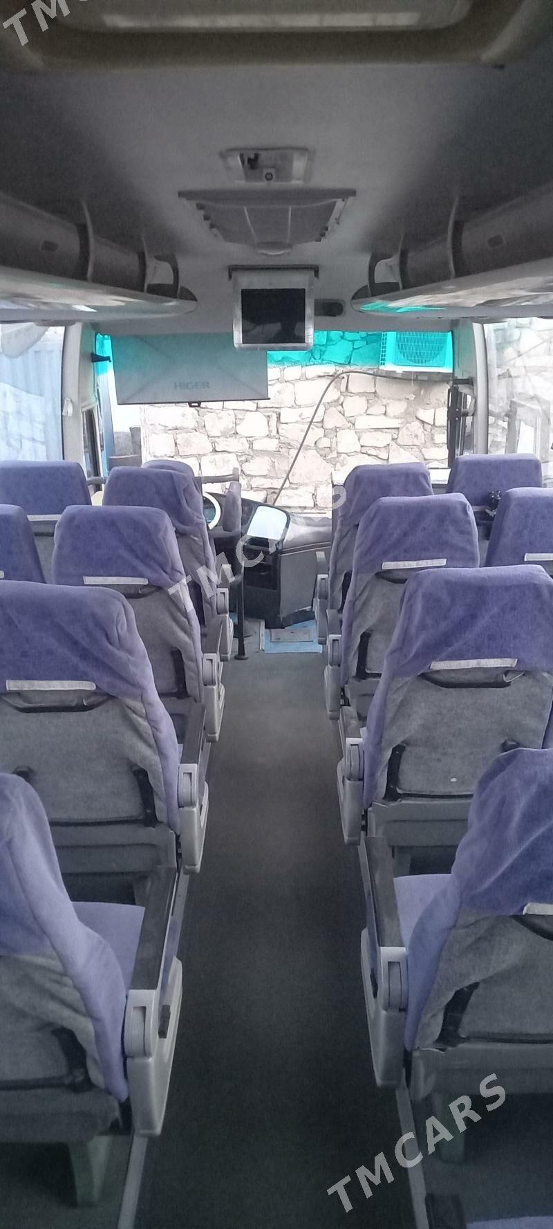 Toyota Coaster 2007 - 260 000 TMT - Туркменбаши - img 3