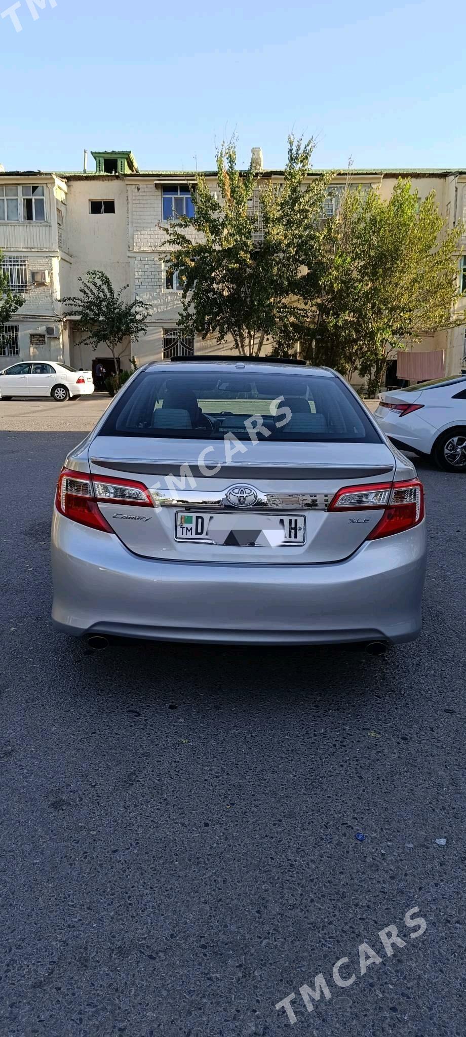 Toyota Camry 2012 - 250 000 TMT - Bedew - img 4