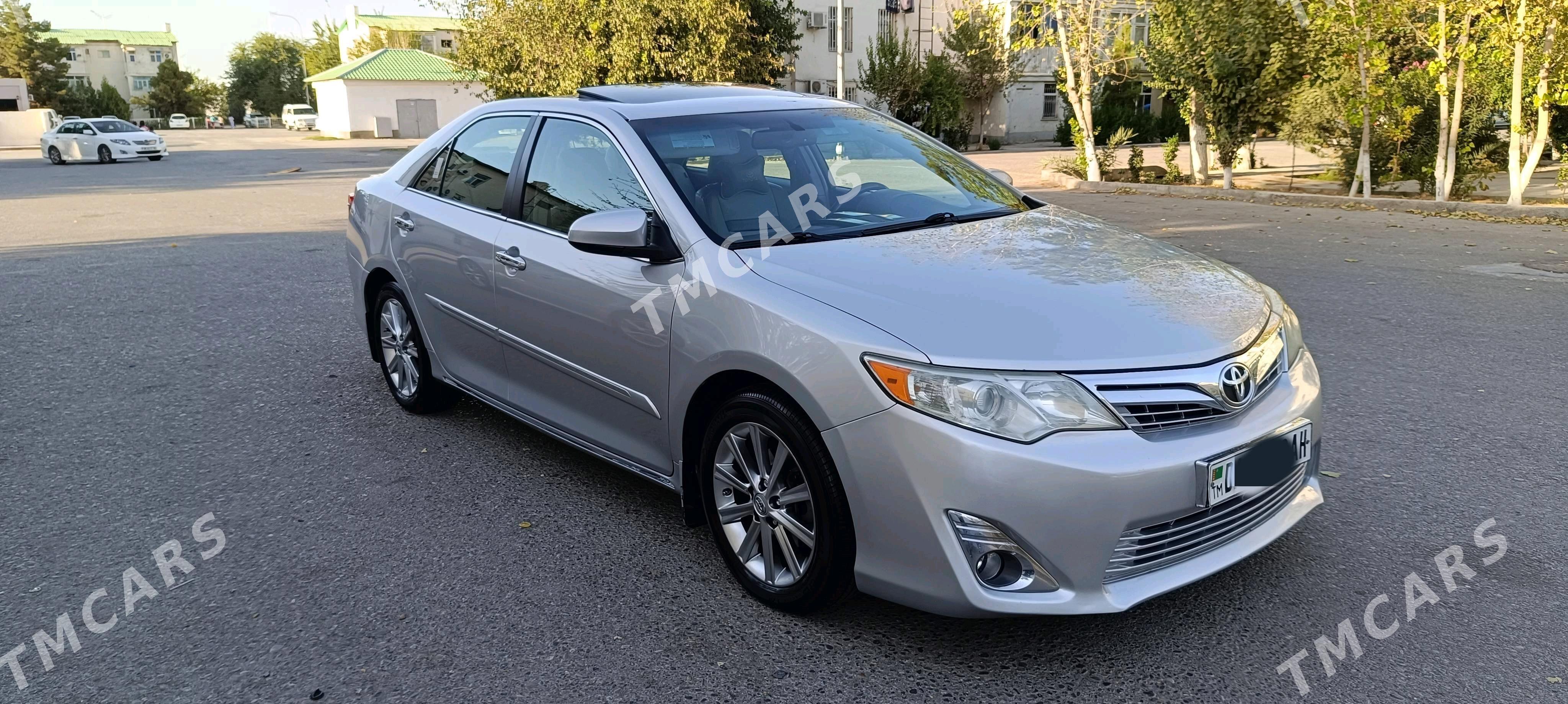 Toyota Camry 2012 - 250 000 TMT - Bedew - img 3