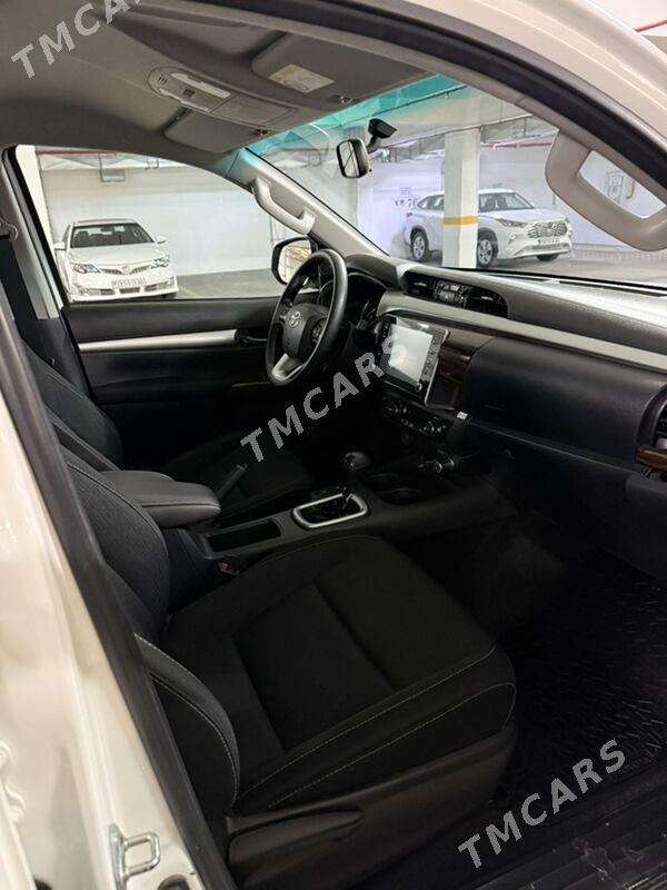 Toyota Hilux 2022 - 590 000 TMT - Ашхабад - img 3
