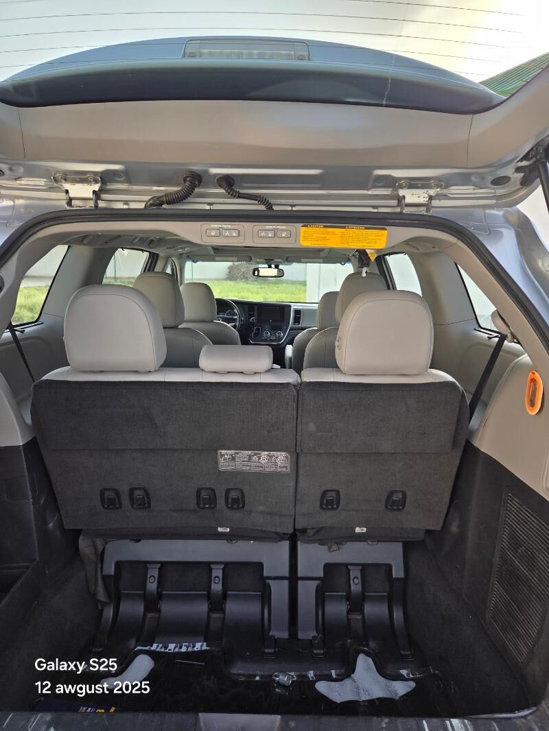 Toyota Sienna 2016 - 450 000 TMT - Гуртли - img 9