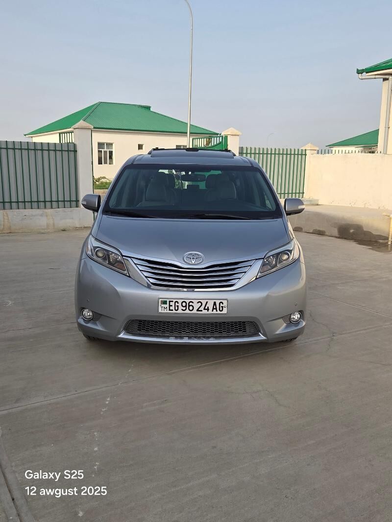 Toyota Sienna 2016 - 450 000 TMT - Гуртли - img 3