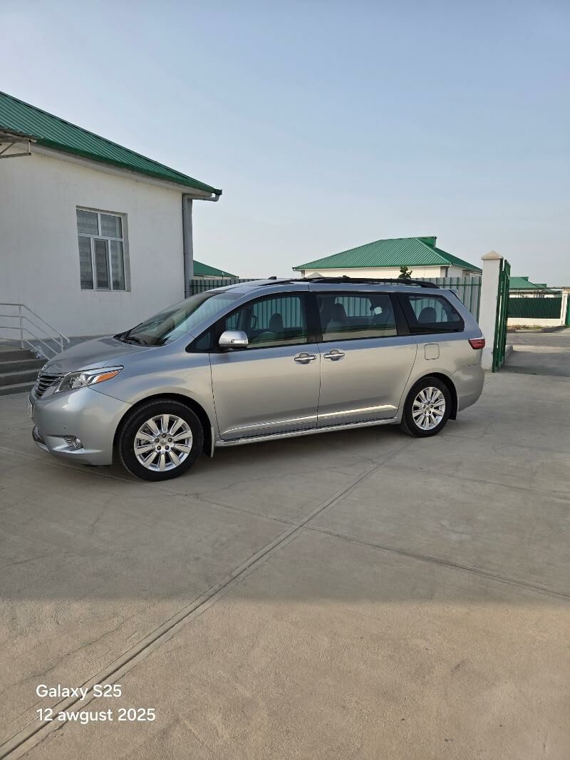 Toyota Sienna 2016 - 450 000 TMT - Гуртли - img 2