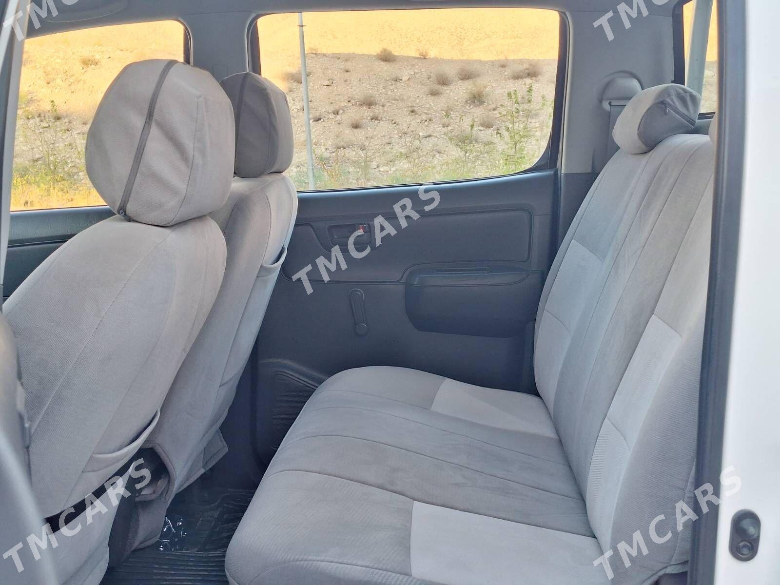 Toyota Hilux 2014 - 282 000 TMT - Balkanabat - img 6