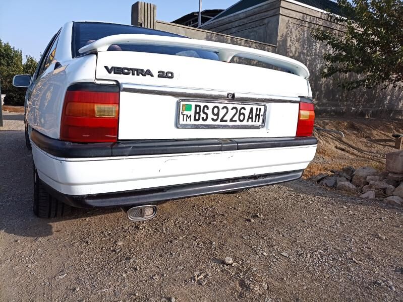 Opel Vectra 1989 - 28 000 TMT - Бахарден - img 6