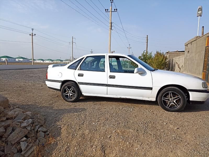 Opel Vectra 1989 - 28 000 TMT - Бахарден - img 7