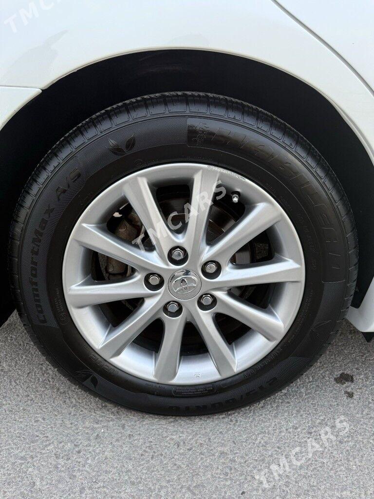Toyota Camry 2010 - 185 000 TMT - Aşgabat - img 4