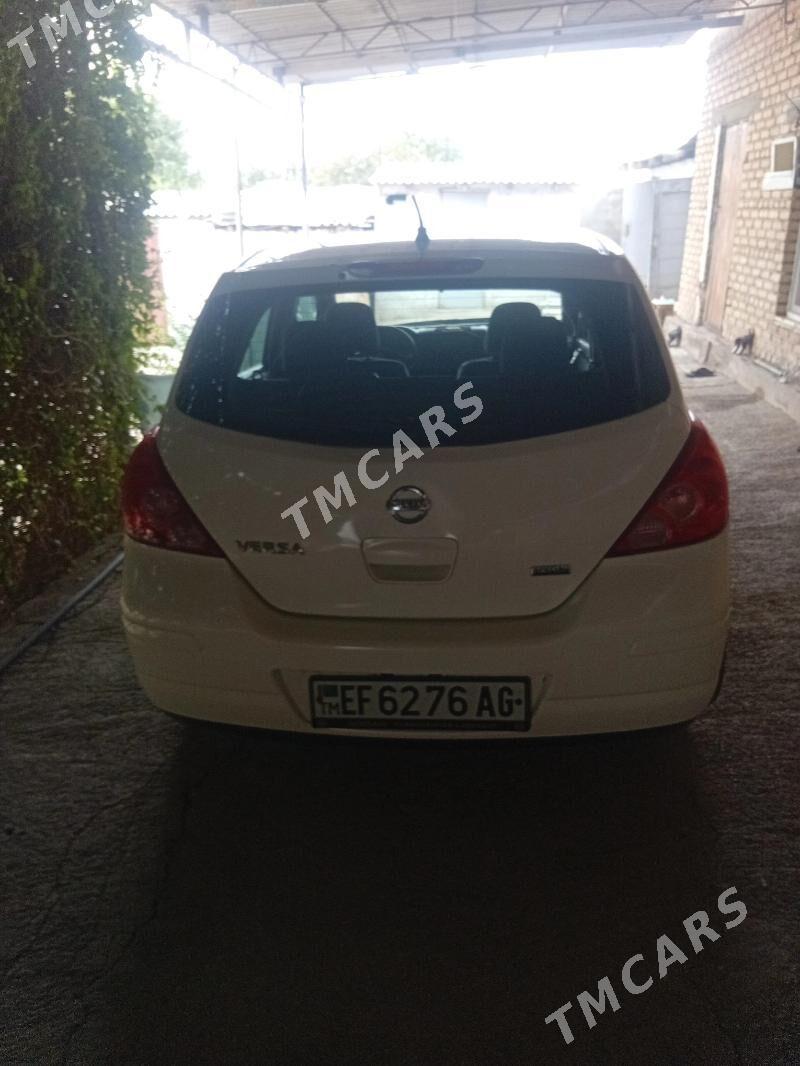 Nissan Versa 2011 - 128 000 TMT - Arzuw - img 4