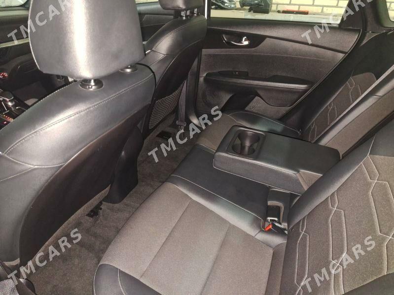 Kia Forte 2021 - 260 040 TMT - Mary - img 3