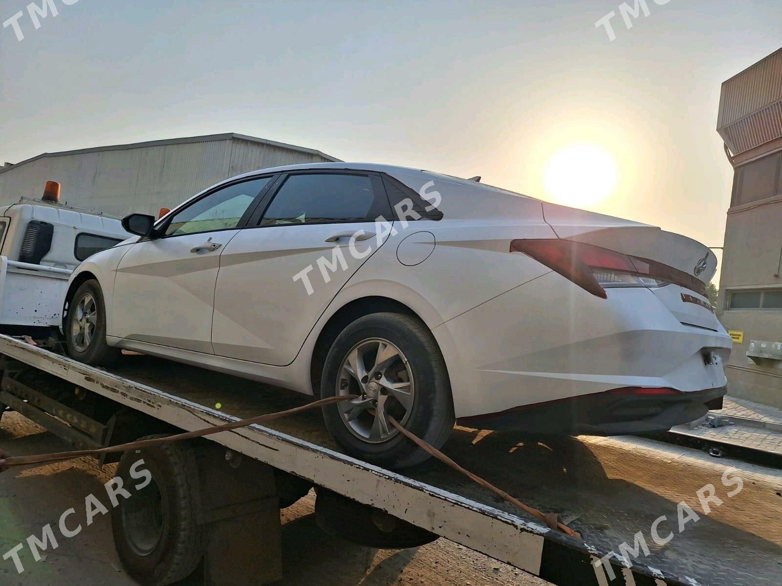 Hyundai Elantra 2021 - 250 000 TMT - Ашхабад - img 3